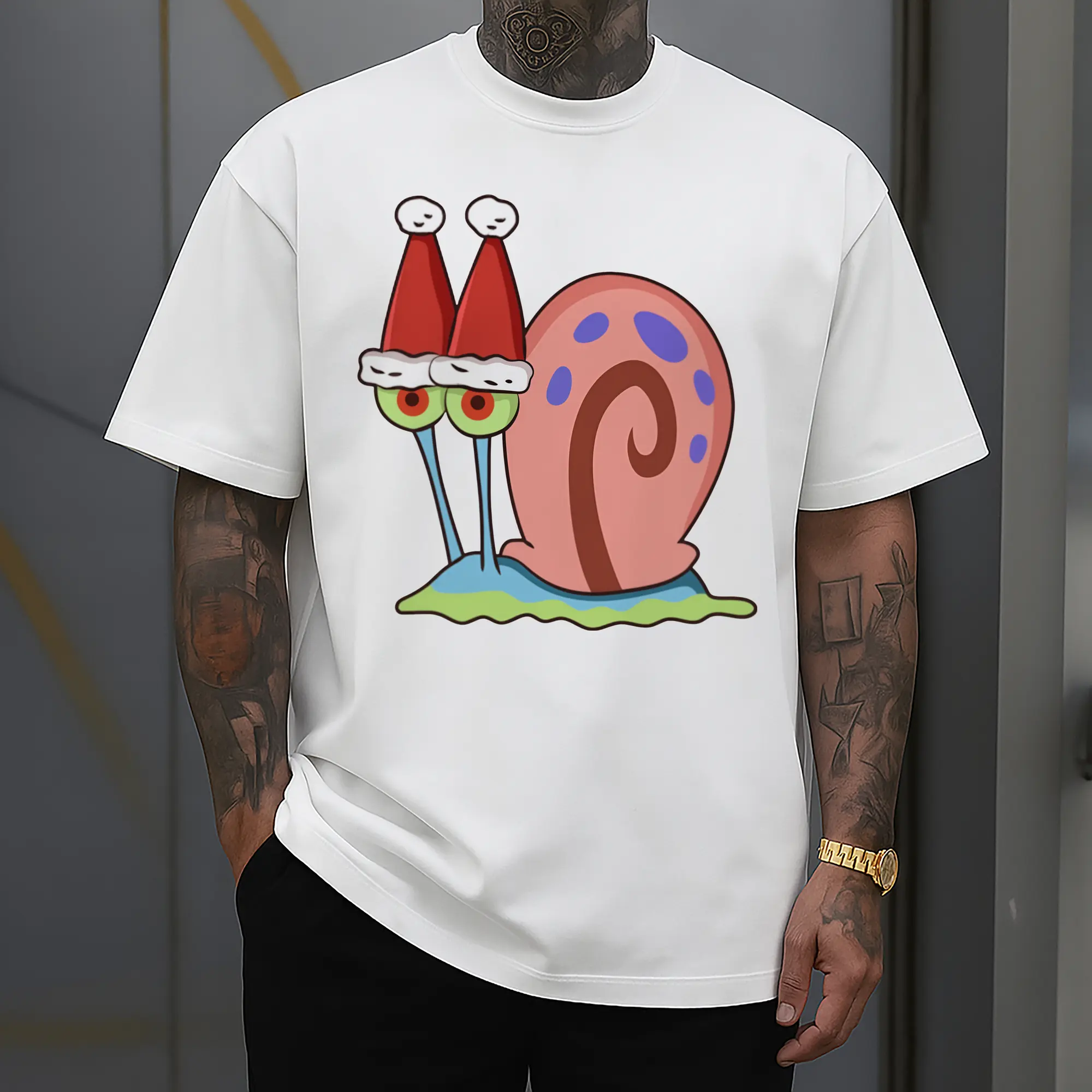 Gary The Snail Short Sleeve Christmas hat Graphic T-Shirt