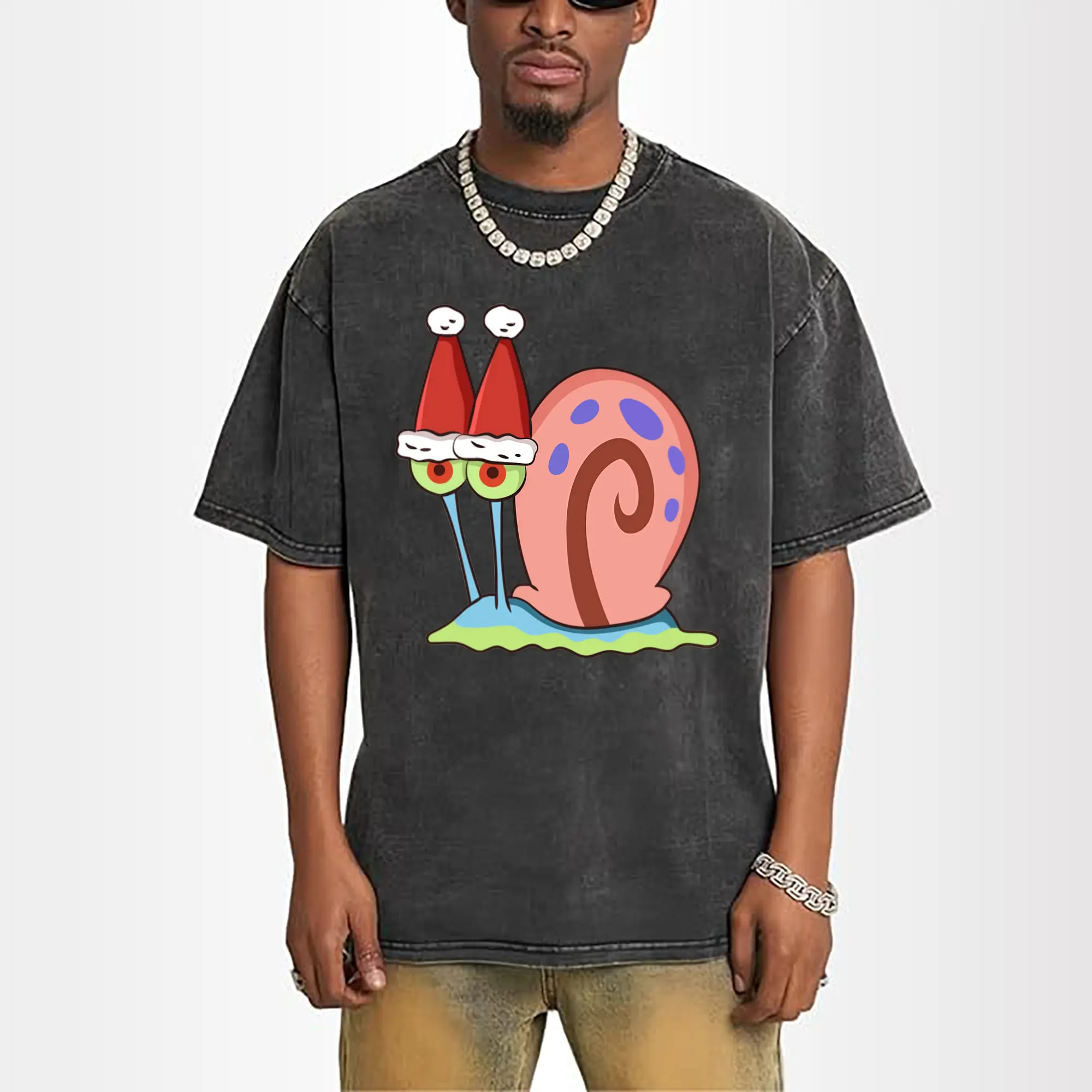 Gary The Snail Short Sleeve Christmas hat Graphic T-Shirt