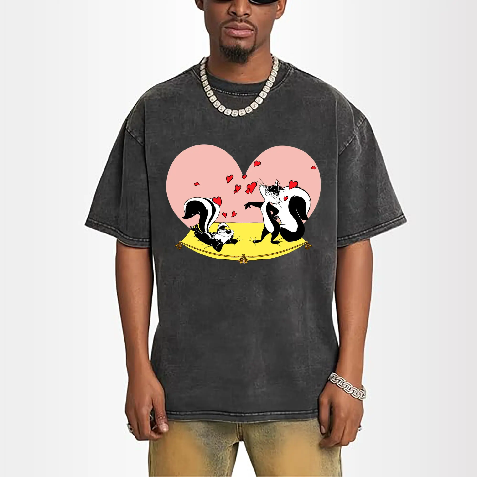 Pepé Le Pew tee
